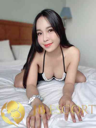 28Yrs Old Escort Size 8 48KG 160CM Tall Johor Bahru Image - 2