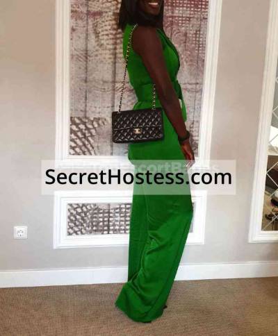 Iman 40Yrs Old Escort 68KG 180CM Tall Geneva Image - 3