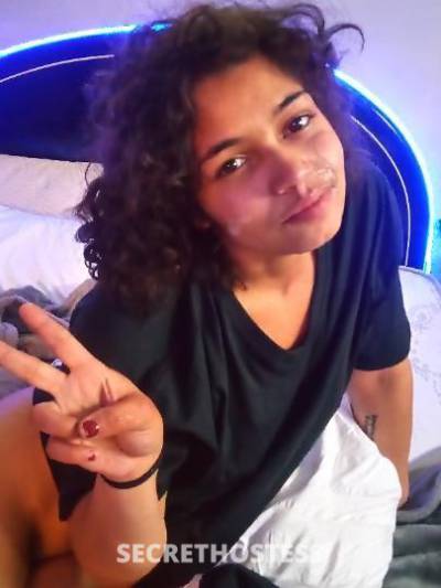 21 year old Escort in Rochester NY Thee juiciesttt in townnn sweet petite lightskin