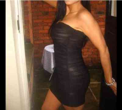 29Yrs Old Escort Size 8 Manchester Image - 1