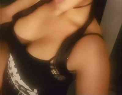 29Yrs Old Escort Size 8 Manchester Image - 3