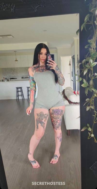 25 year old Asian Escort in Sioux Falls SD Add me on Snapchat: mary53_1