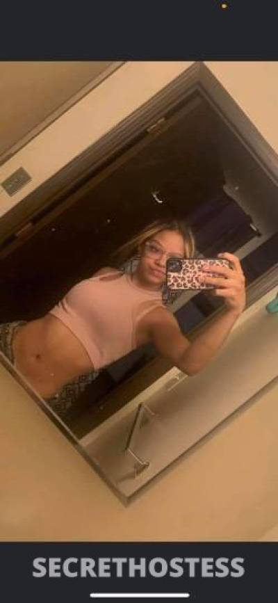 20Yrs Old Escort Carbondale IL Image - 1