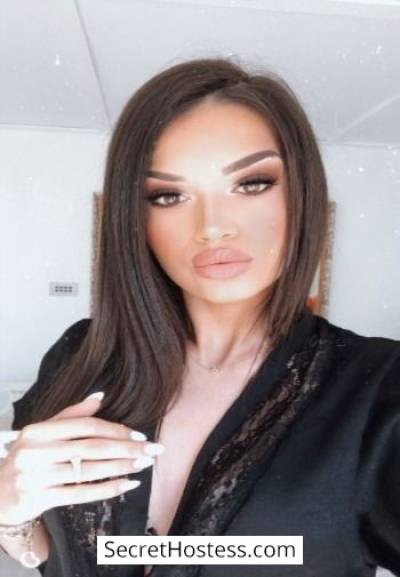 20 year old Italian Escort in London Marly, Bunnys Of London Agency