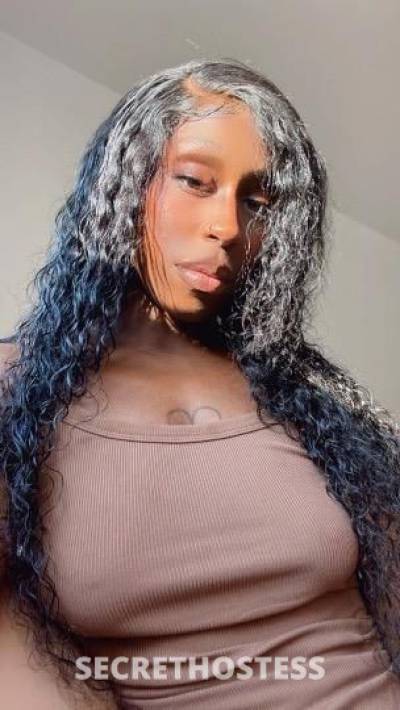 20 year old Escort in Chicago IL slippery Punani