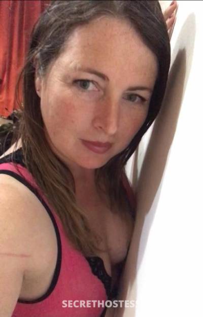 40 year old Australian Escort in Cranbourne Melbourne Sensual Massage or Dick Suck with Aussie Milf