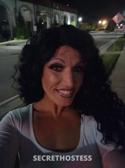 40 year old Escort in Chicago IL Just call Jamie In call hotel hosting no deposit