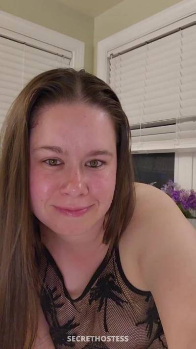 28 year old Escort in Portland OR I can wet and squirt all over your face.. lets 69 too honey