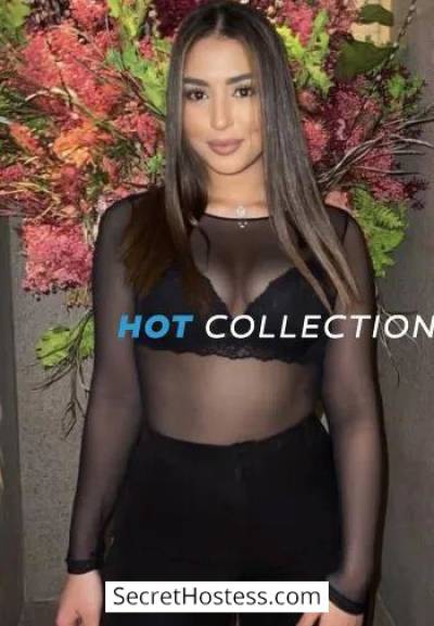 23 year old Italian Escort in London Sissi, Hot Collection Agency