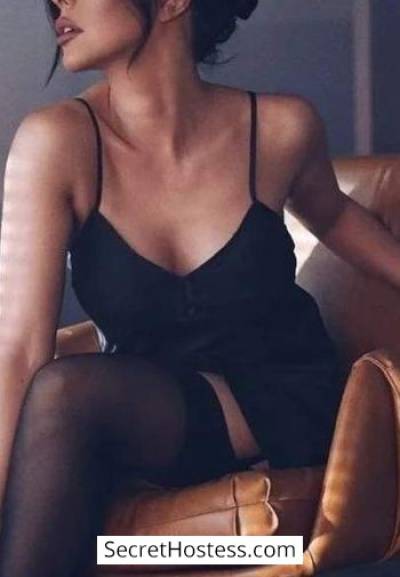 28 year old Russian Escort in London Vivian, London Privé Agency
