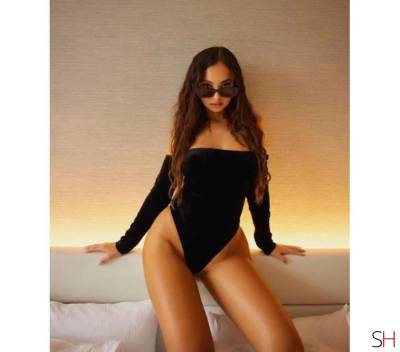 23 year old Italian Escort in Bournemouth Dorset Sensual Latina😘party time🥳outcall only, Independent