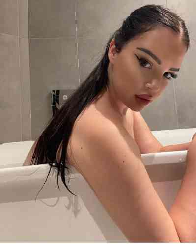 24Yrs Old Escort Size 8 121KG Chicago IL Image - 1