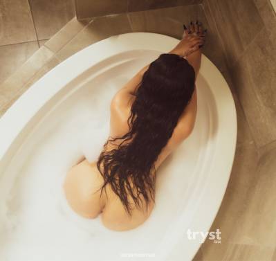 20 Year Old Filipino Escort Las Vegas NV Brunette - Image 1