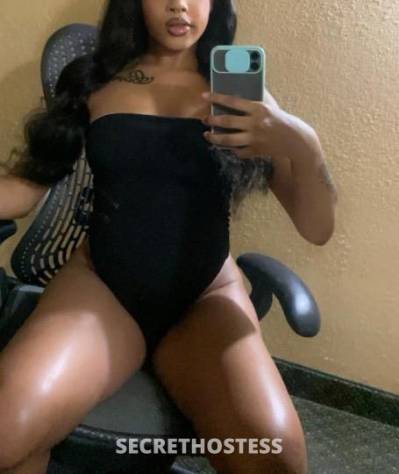 22 year old Escort in Detroit MI petite freak