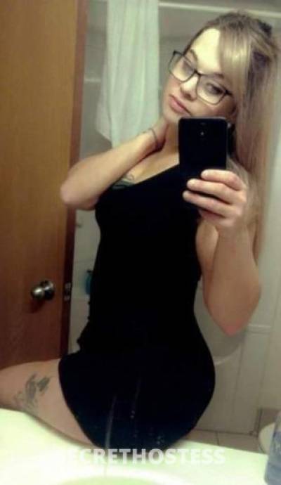30 year old Escort in Detroit MI New number id love to suck you dry daddy