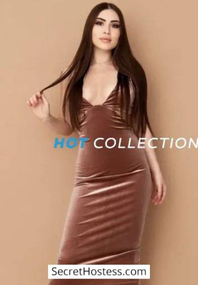 25 year old Russian Escort in London Violet, Hot Collection Agency