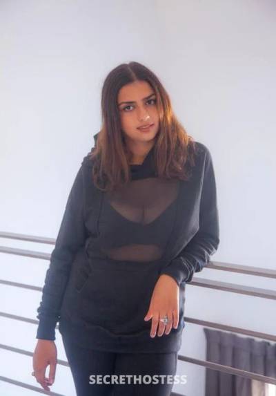 25 year old Indian Escort in Harris Park Sydney Indian college escort girl available