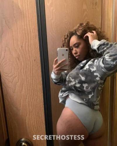 28 year old Escort in Lansing MI Young Sexy Beauty queen Horny Tight Pussy Only for real &amp