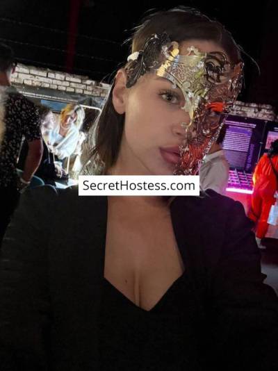 18 year old Caucasian Escort in Dubai Anna, Agency