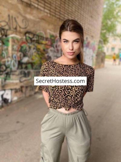 24 Year Old Caucasian Escort Riyadh Brown Hair Green eyes - Image 9