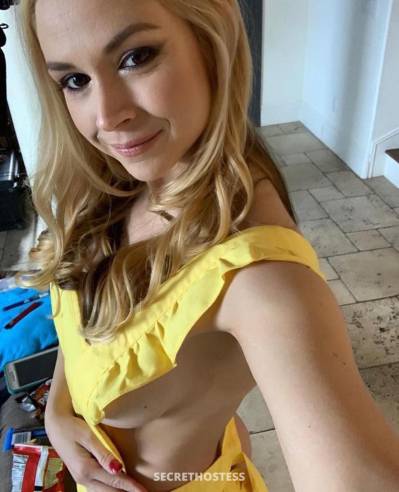 27 year old Escort in Fargo ND I’m available both incall and outcall service