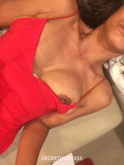 Sienna 44Yrs Old Escort Size 10 167CM Tall Melbourne Image - 1