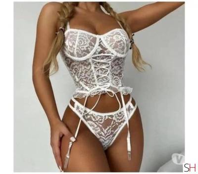 25 year old Escort in Brighton East Sussex Amelia New sexy girl in the town, Agency