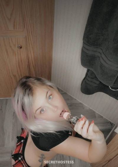 24 Year Old Asian Escort Ft Mcmurray Blonde - Image 7