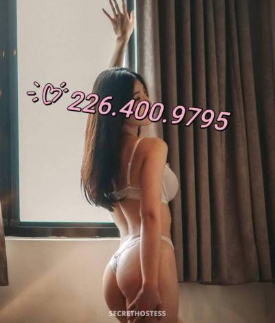 22 year old Asian Escort in Moncton 