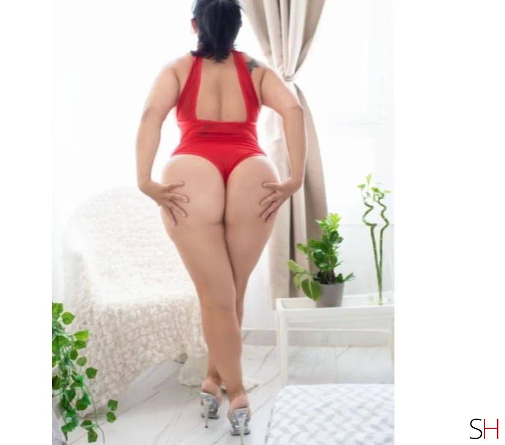 42Yrs Old Escort Stirling Image - 3