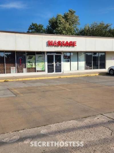 25Yrs Old Escort Louisville KY Image - 4