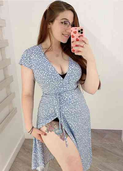 25Yrs Old Escort 9KG 6CM Tall Kettering Image - 2