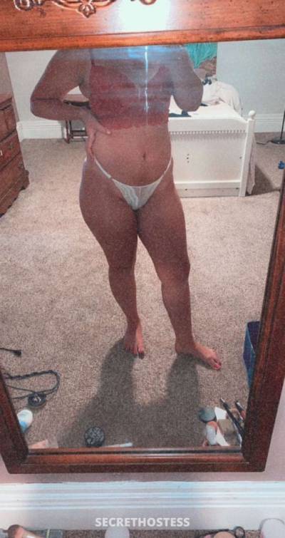 22 Year Old Hispanic Escort Edmonton - Image 4