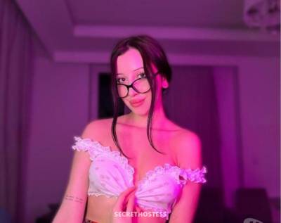 22 year old Escort in Leeds Molly New Party girl
