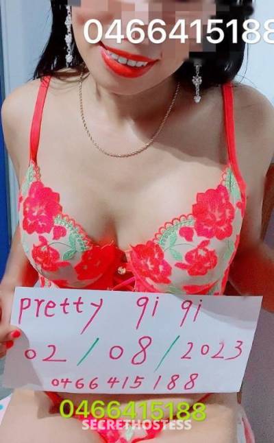 26 year old Asian Escort in Gold Coast SUPER HOT ASIAN.good striptease.more real photos available