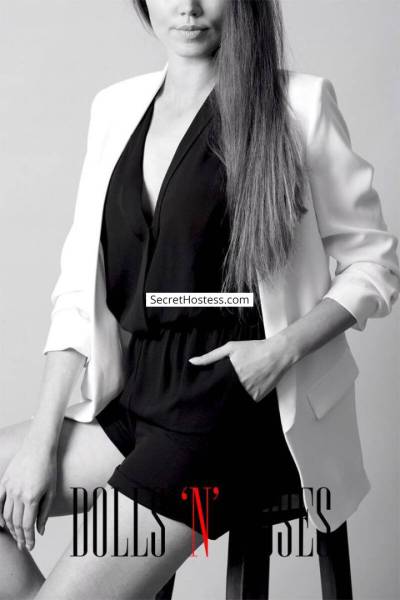 27 year old Ukrainian Escort in London Avril