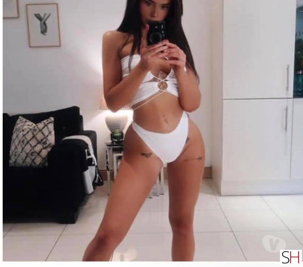 22Yrs Old Escort London Image - 3