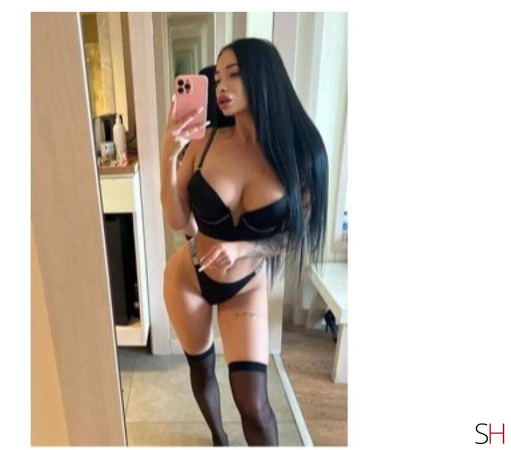 22Yrs Old Escort London Image - 3