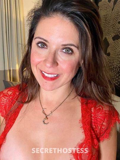 41Yrs Old Escort High Point NC Image - 1