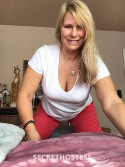 42 Year Old Escort Miami FL - Image 3