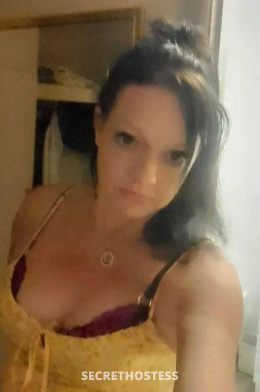 43Yrs Old Escort Gladstone Image - 0