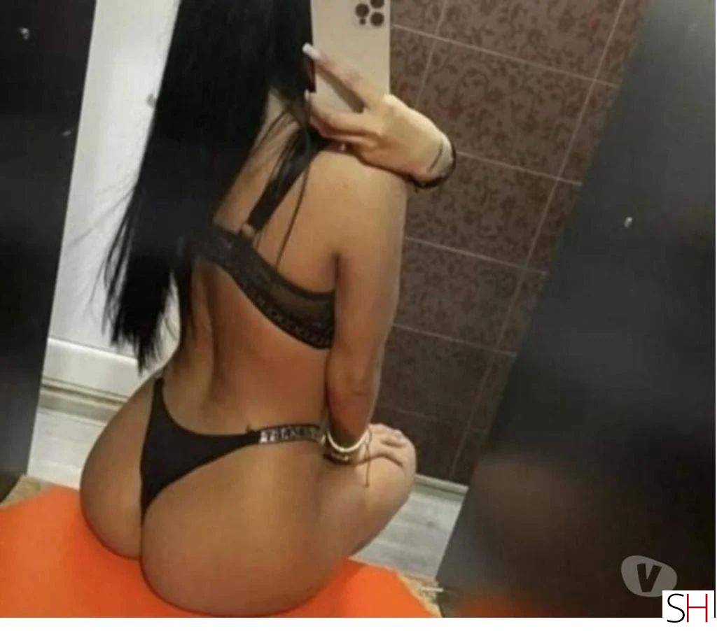 22Yrs Old Escort Size 8 Essex Image - 0