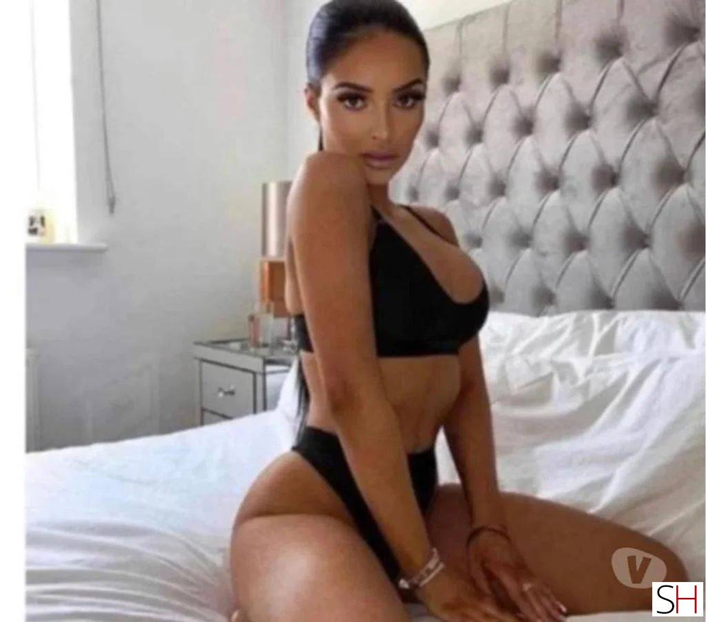 25Yrs Old Escort Hertfordshire Image - 4