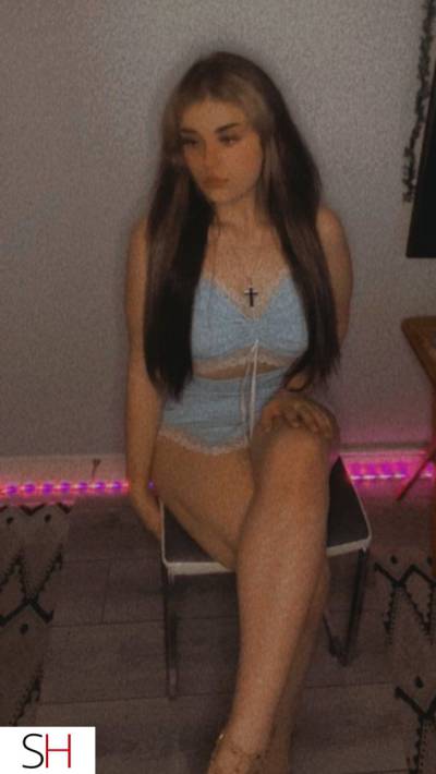 150hh - Young, Curvy, Mixed Brunette Babe, 420 Friendly in Delta/Surrey/Langley