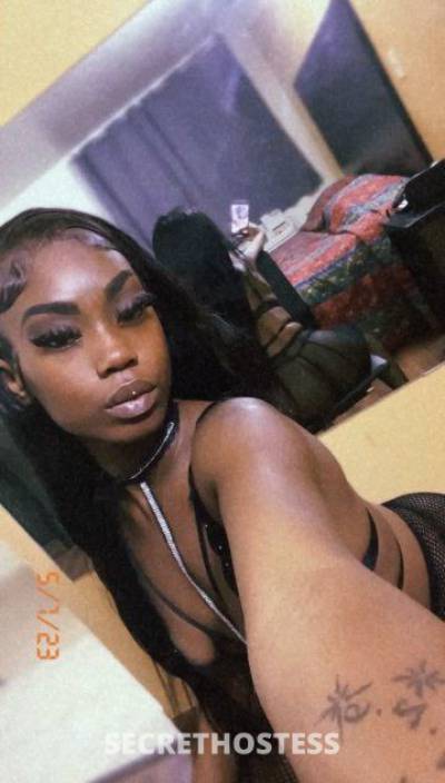 22 year old Escort in Austin TX Your ultimate ebony playmate