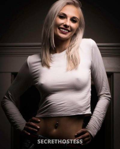 26 year old Escort in Kansas City MO Come See Your Favorite and Fun Elite Blonde