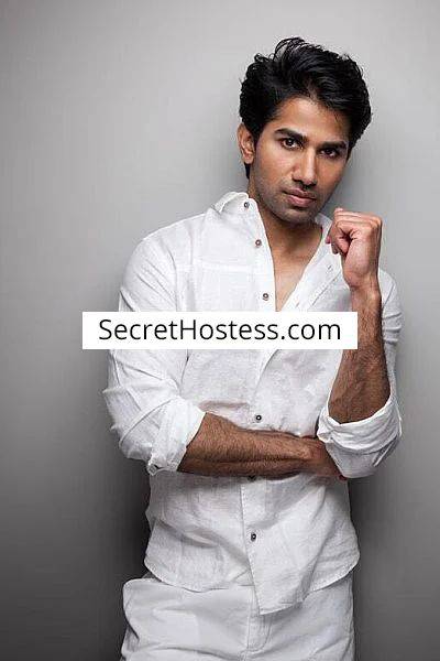 40 year old Indian Escort in Birmingham Hari