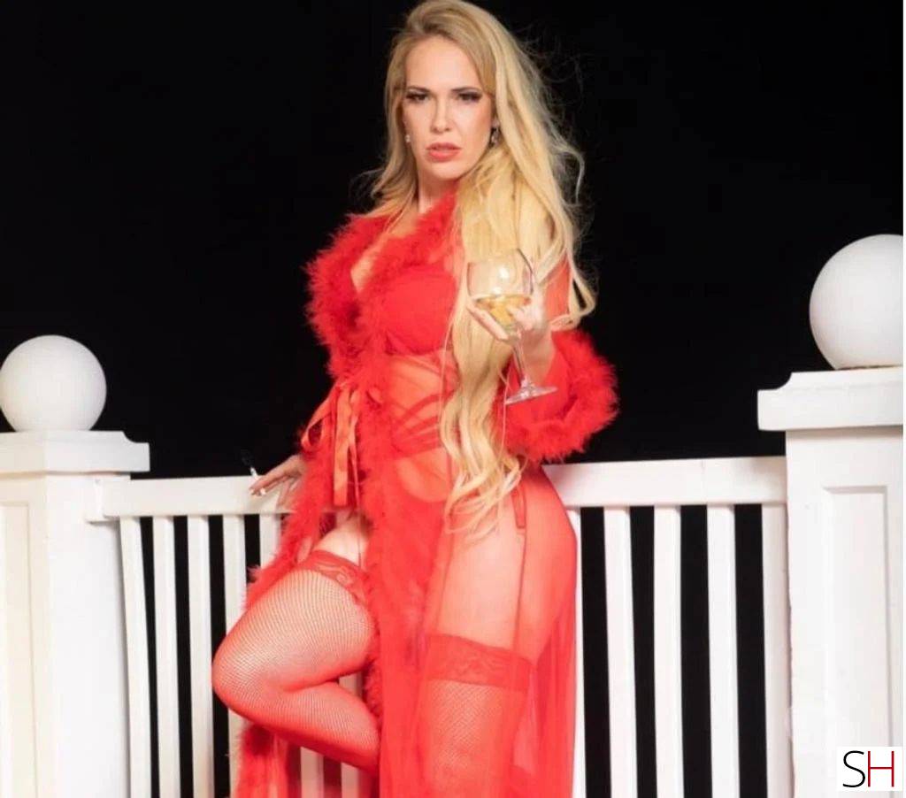 Gisele 35Yrs Old Escort Size 10 Wakefield Image - 3