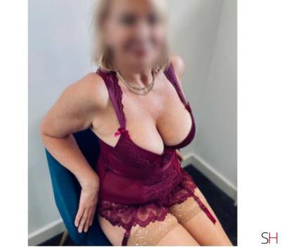 Mature Blonde Amber in London