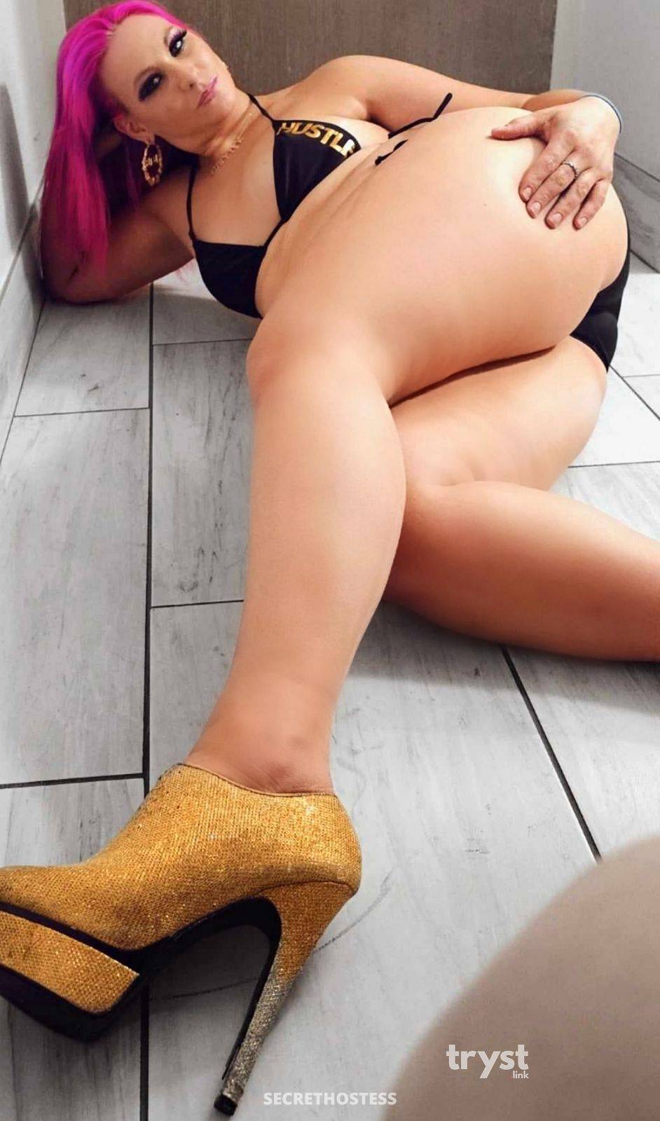 30Yrs Old Escort Size 8 154CM Tall Louisville KY Image - 4